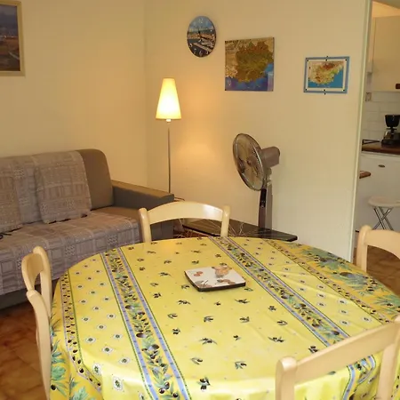 2 Pieces Calme, Proche Plage, Animaux Acceptes, Parking Prive - Fr-1-780-50 * Sainte-Maxime